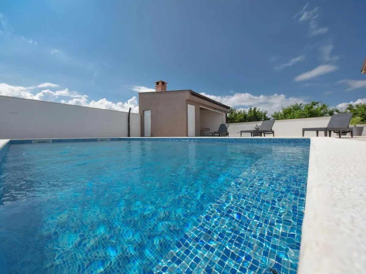 Holiday Home Villa Laura By Interhome Benkovac